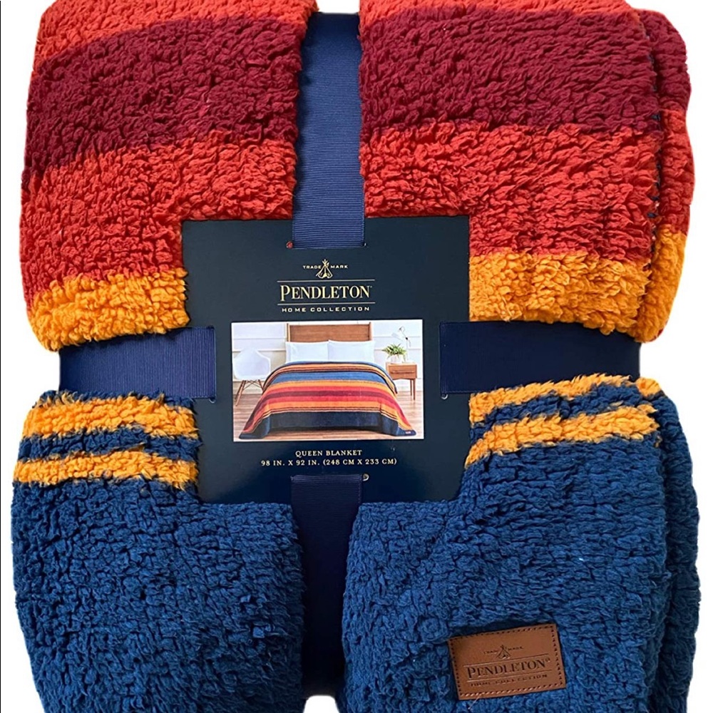 Pendleton Queen Grand Canyon Multi Sherpa Blanket
